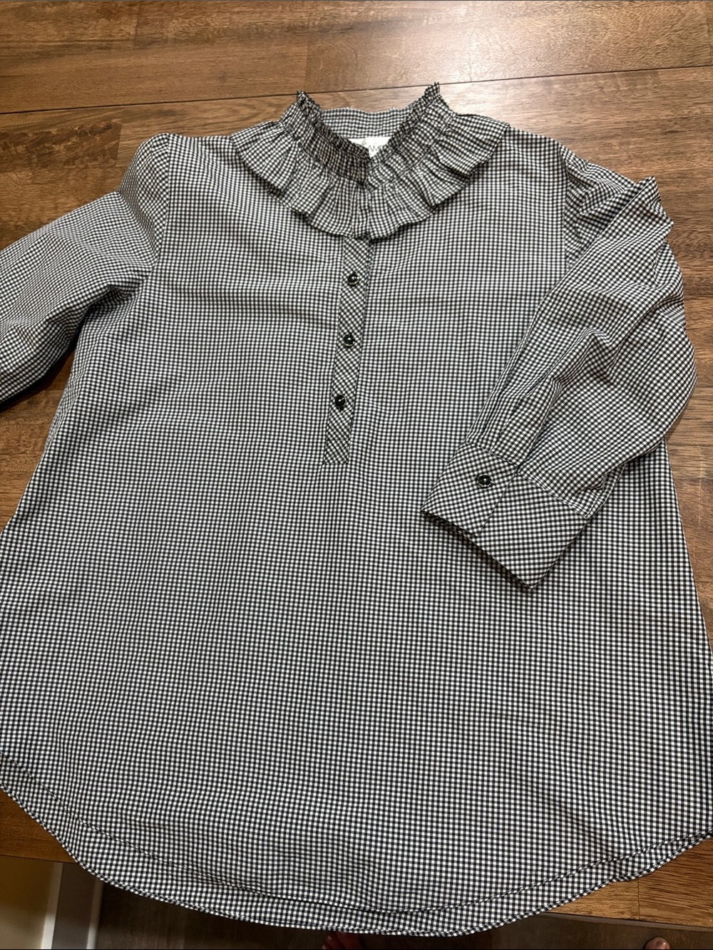 Sara Campbell women 3/4 sleeve blouse. Black and white gingham. Medium.